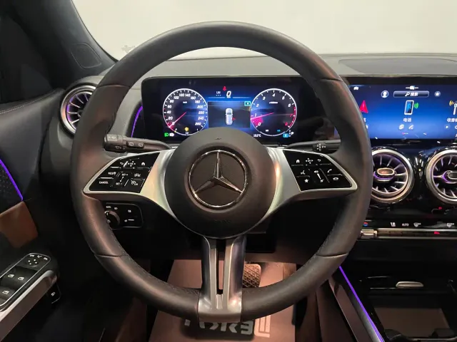 Mercedes-Benz GLB-Class — Фото автомобиля 29