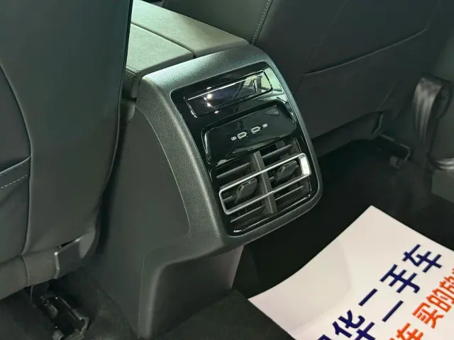 Volkswagen Tiguan L — Фото автомобиля 14