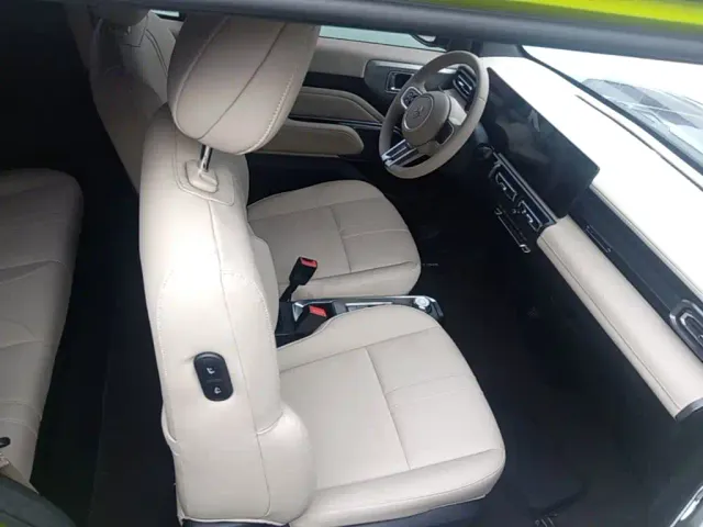 Baojun Yep — Фото автомобиля 24