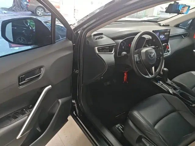 Toyota Frontlander — Фото автомобиля 15