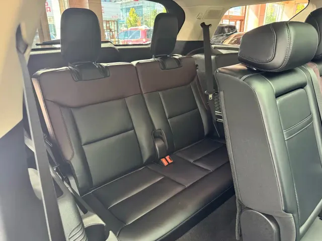Ford Explorer — Фото автомобиля 21