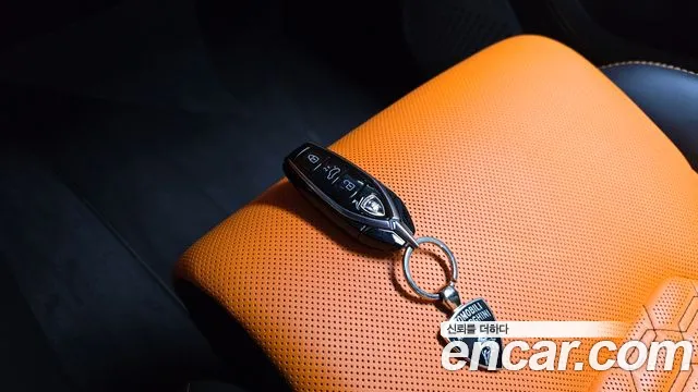 Lamborghini Urus — Фото автомобиля 20