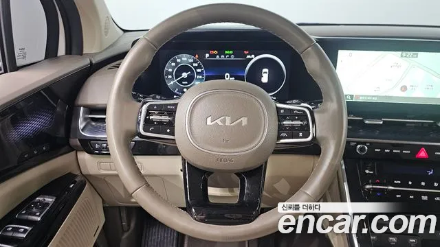 Kia Carnival Generation 4 — Фото автомобиля 18