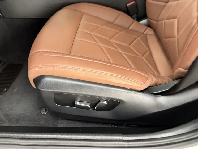 BMW 5 Series — Фото автомобиля 13