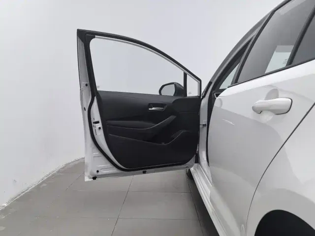 Toyota Corolla — Фото автомобиля 8