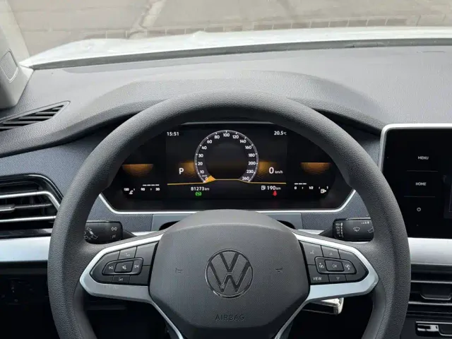 Volkswagen Lavida — Фото автомобиля 2