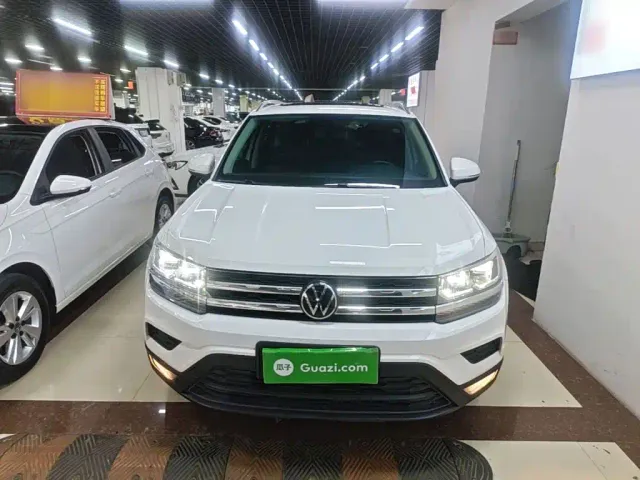 Volkswagen Tharu — Фото автомобиля 2