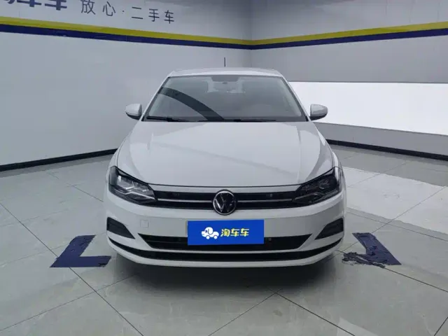 Volkswagen Polo — Фото автомобиля 2