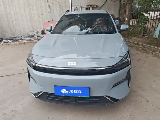 Geely Galaxy L6 — Фото автомобиля 2