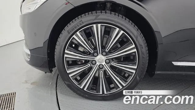 Volvo S90 — Фото автомобиля 5