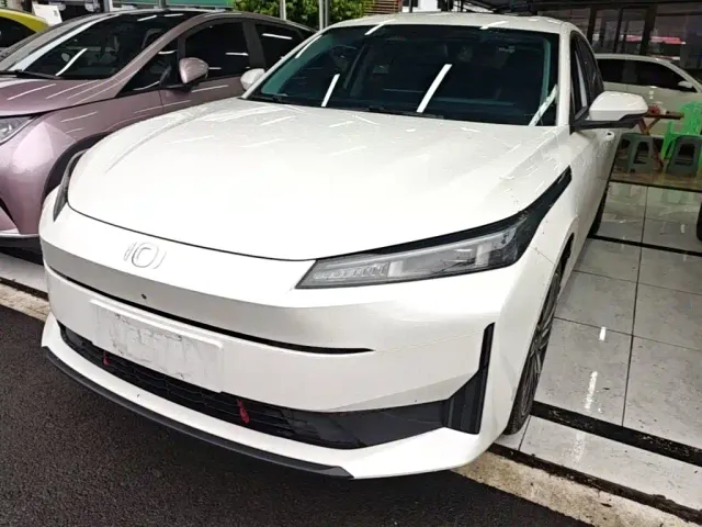 Фотография автомобиля — Changan Qiyuan A05