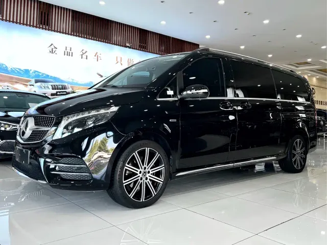 Mercedes-Benz V-Class — Фото автомобиля 2