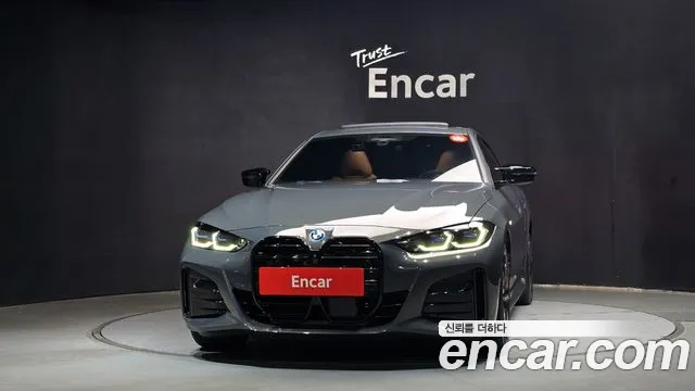 BMW i4 — Фото автомобиля 3