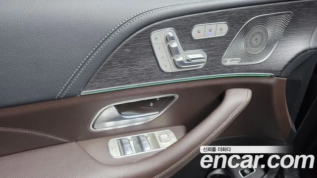 Mercedes-Benz GLS-Class — Фото автомобиля 26