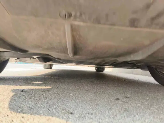 Tesla Model 3 — Фото автомобиля 10