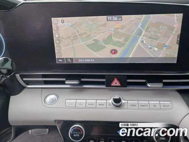 Hyundai AVANTE Inspiration — Фото автомобиля 11