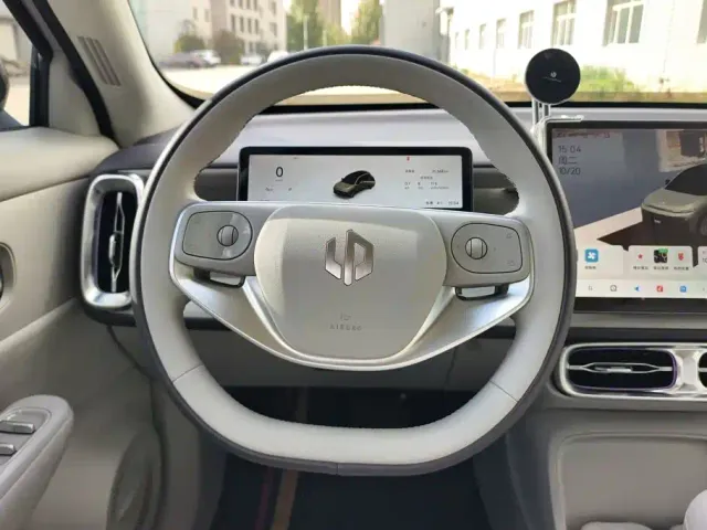 Leapmotor B10 — Фото автомобиля 15