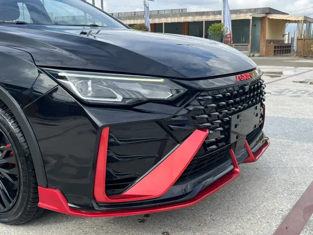 Dongfeng Yixuan MAX — Фото автомобиля 3