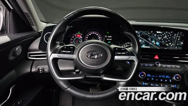 Hyundai Avante CN7 — Фото автомобиля 13