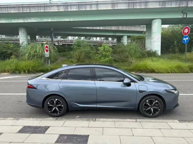 Xpeng P5 — Фото автомобиля 4