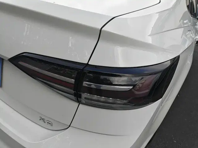 Volkswagen Lavida — Фото автомобиля 7