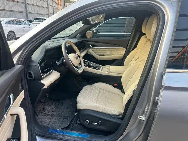Geely Xingyue L — Фото автомобиля 4