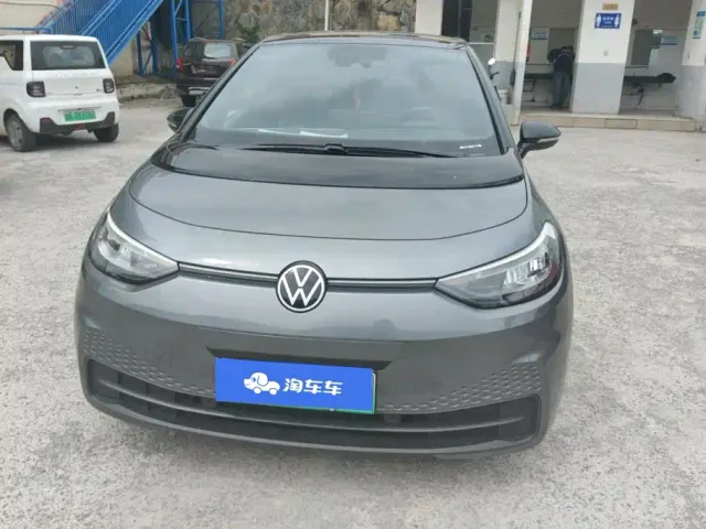 Volkswagen ID.3 — Фото автомобиля 2
