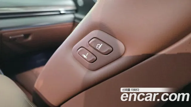 Genesis GV80 — Фото автомобиля 28