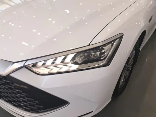 BYD Qin PLUS — Фото автомобиля 23