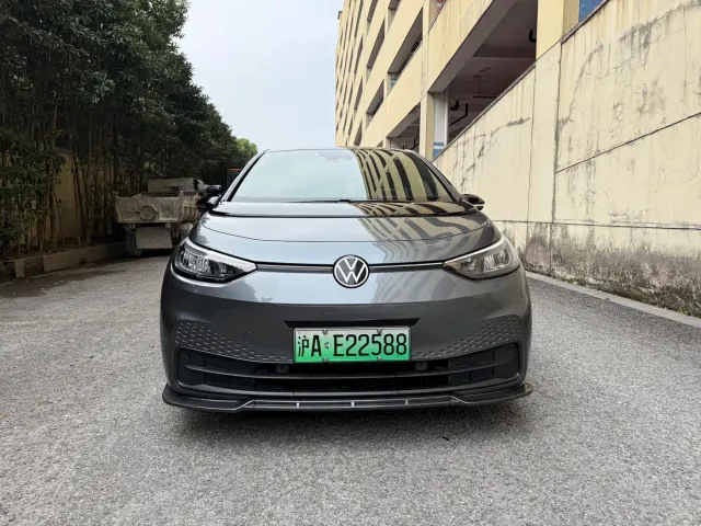 Volkswagen ID.3 — Фото автомобиля 2