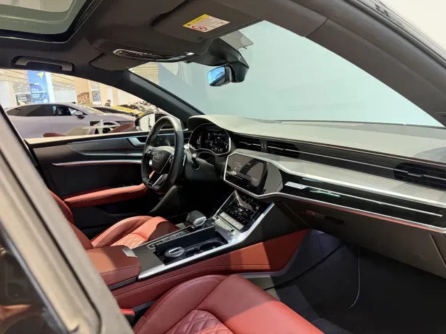 Audi A7L — Фото автомобиля 9