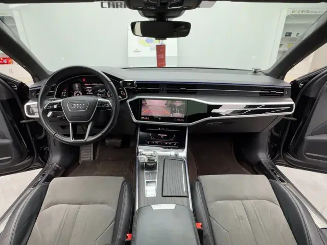 Audi A6L — Фото автомобиля 12
