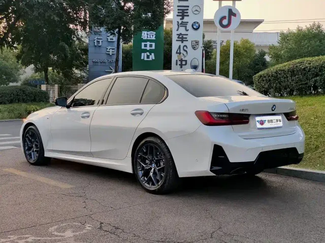 BMW 3 Series — Фото автомобиля 4
