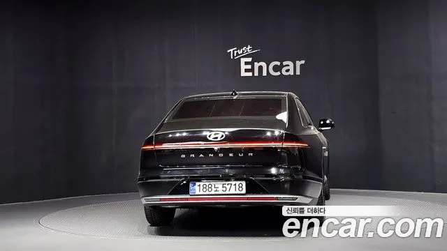 Hyundai Grandeur GN7 — Фото автомобиля 4