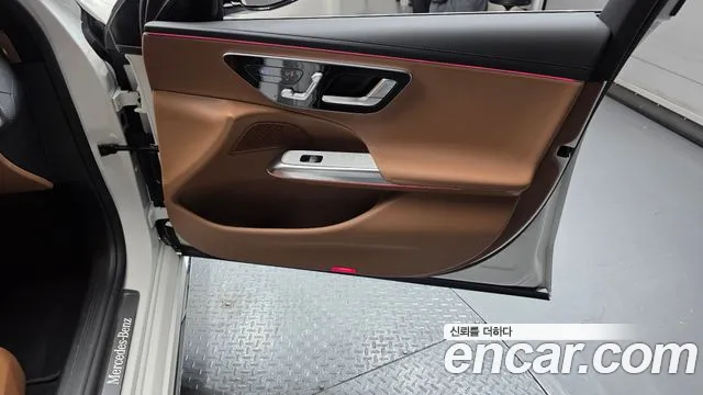 Mercedes-Benz E-Class W214 — Фото автомобиля 14