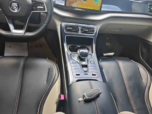 BYD Qin PLUS — Фото автомобиля 13