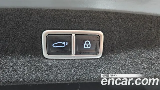 Genesis G90 Бензин 3.5 турбо AWD — Фото автомобиля 18