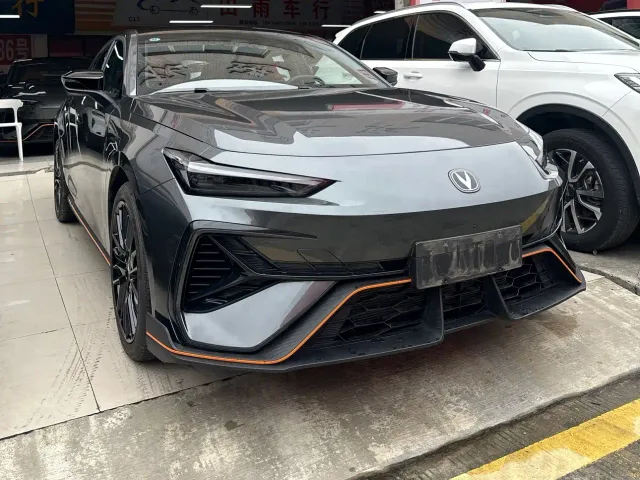 Фотография автомобиля — Changan UNI-V