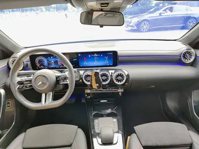 Mercedes-Benz A-Class — Фото автомобиля 10