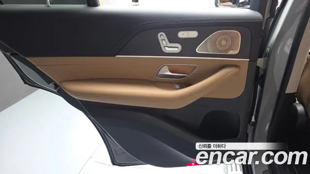 Mercedes-Benz GLE-Class — Фото автомобиля 25