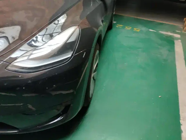 Tesla Model Y — Фото автомобиля 5