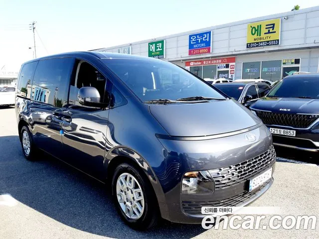 Фотография автомобиля — Hyundai Staria