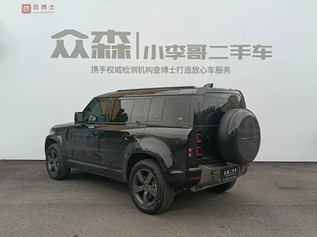 Land Rover Defender — Фото автомобиля 4