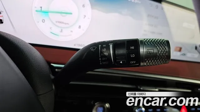 Genesis GV70 2.5T Бензин 2WD — Фото автомобиля 19