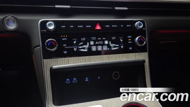 Genesis GV80 — Фото автомобиля 18
