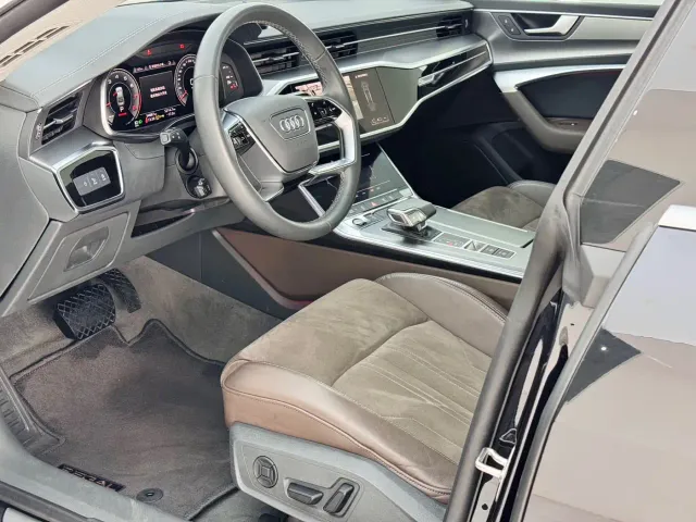 Audi A7L — Фото автомобиля 4