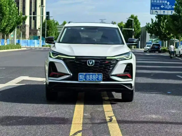 Changan CS75 Plus — Фото автомобиля 2