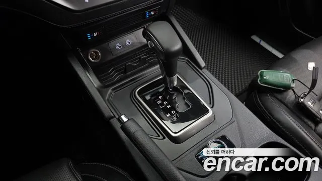 KG_Mobility_Ssangyong Rexton Новый Rexton Sport Khan Дизель 2.2 4WD — Фото автомобиля 9