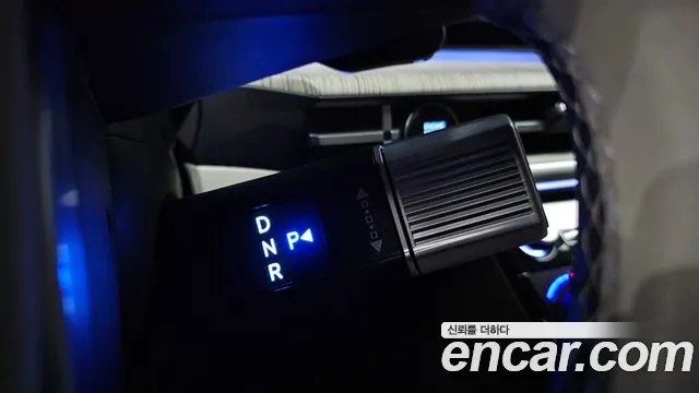 Hyundai Santa Fe MX5 — Фото автомобиля 12