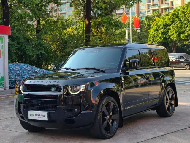 Фотография автомобиля — Land Rover Defender